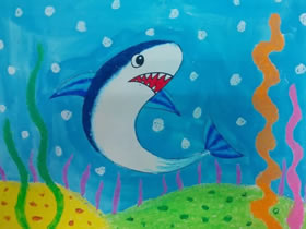 可怕的鲨鱼蜡笔画作品图片