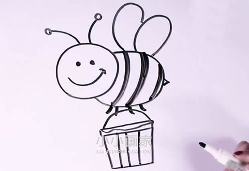 采脂蜂简笔画图片